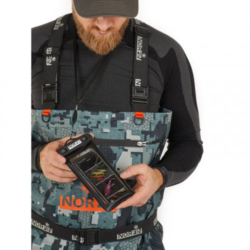 Полукомбинезон заброд. Norfin PILOT CAMO BOOTFOOT р.43-M с сапогами резина